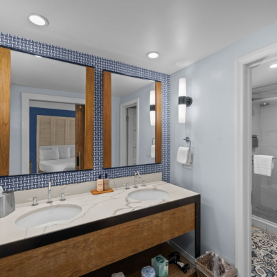  Garden Junior Suite Bathroom