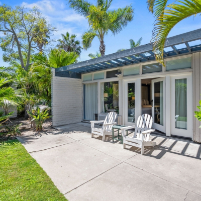 Lanai garden patio view